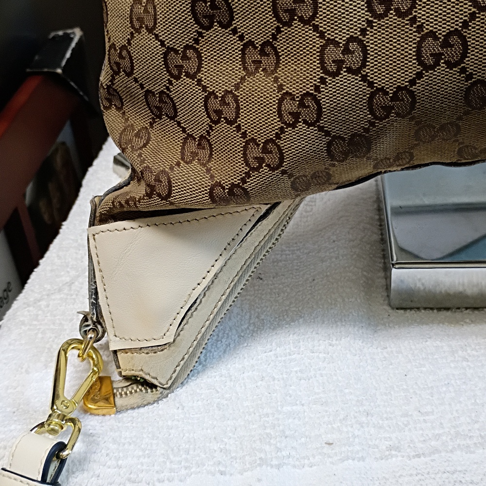 Gucci Hobo Canvas - Picture 5 of 11